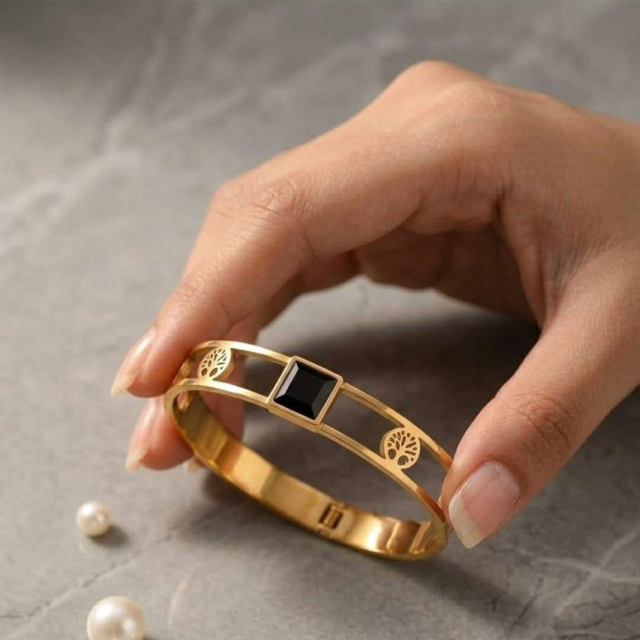 Noir Luxe Bangle